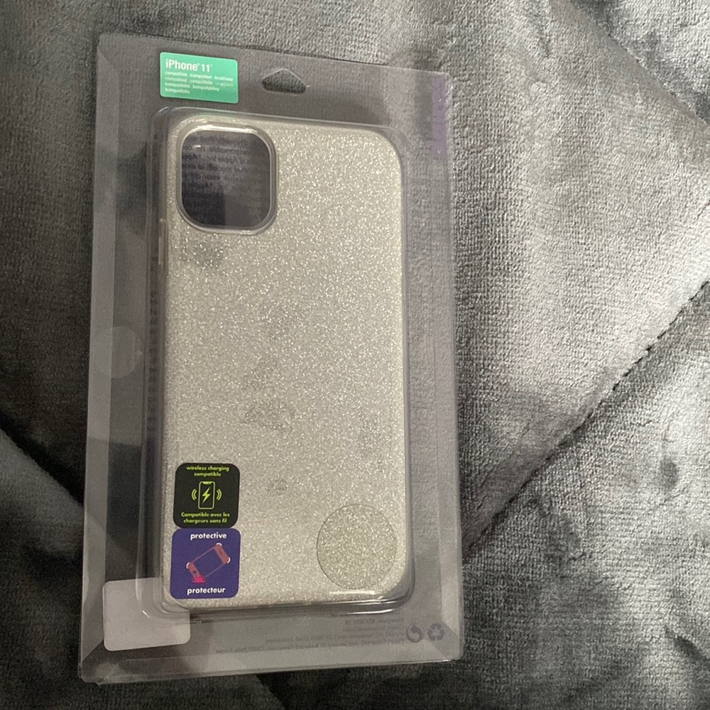 Claire's iPhone 11 sparkly phone case $12.50 CAD retail